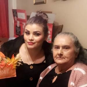 Meet your Posher, Sandy